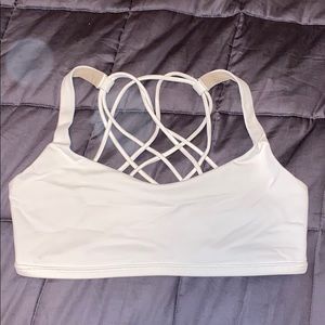 Lululemon free to be wild bra
